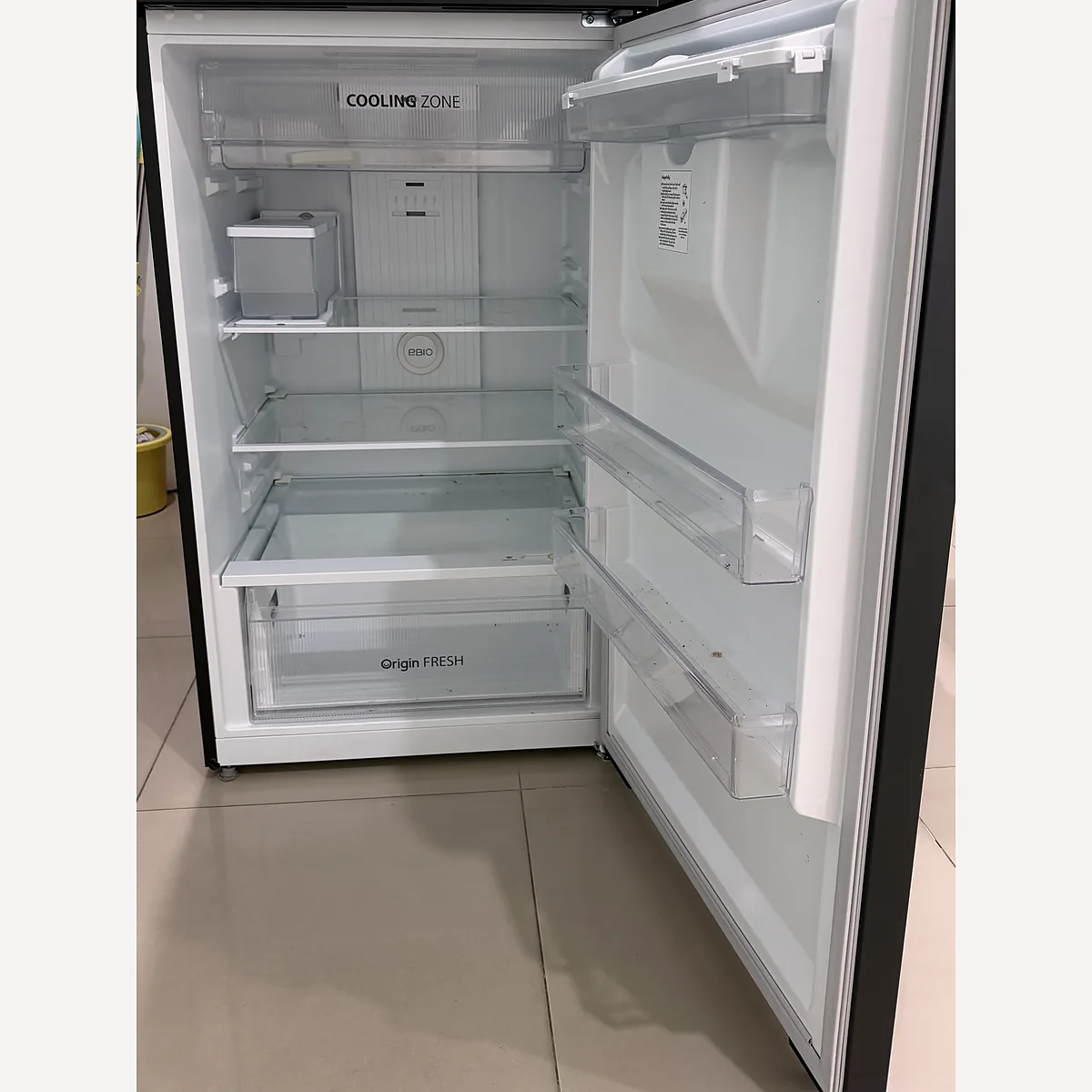Toshiba refrigerator 409 L, 2 doors, inverter (GR-RT535WEA) (2)
